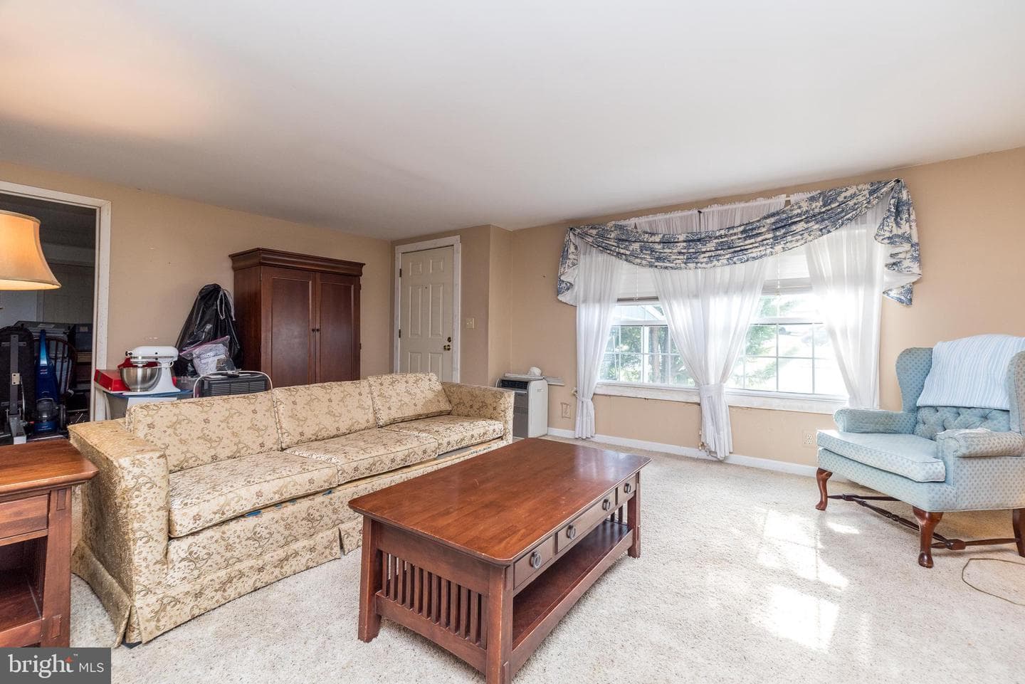 61 Longwood Place photo 9