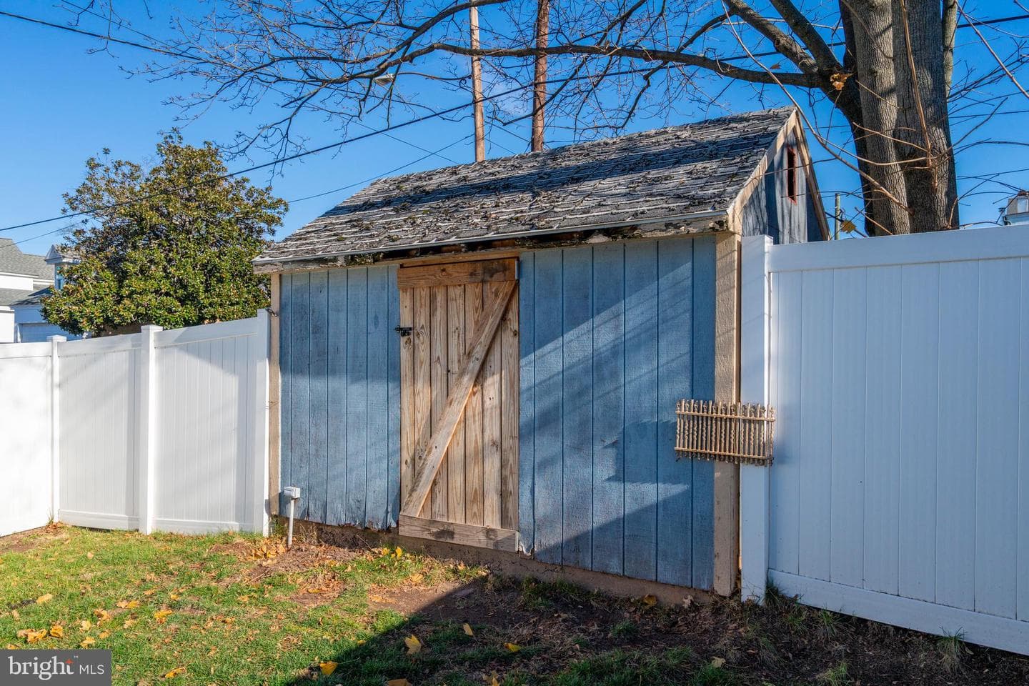 202 Dotts Street photo 44