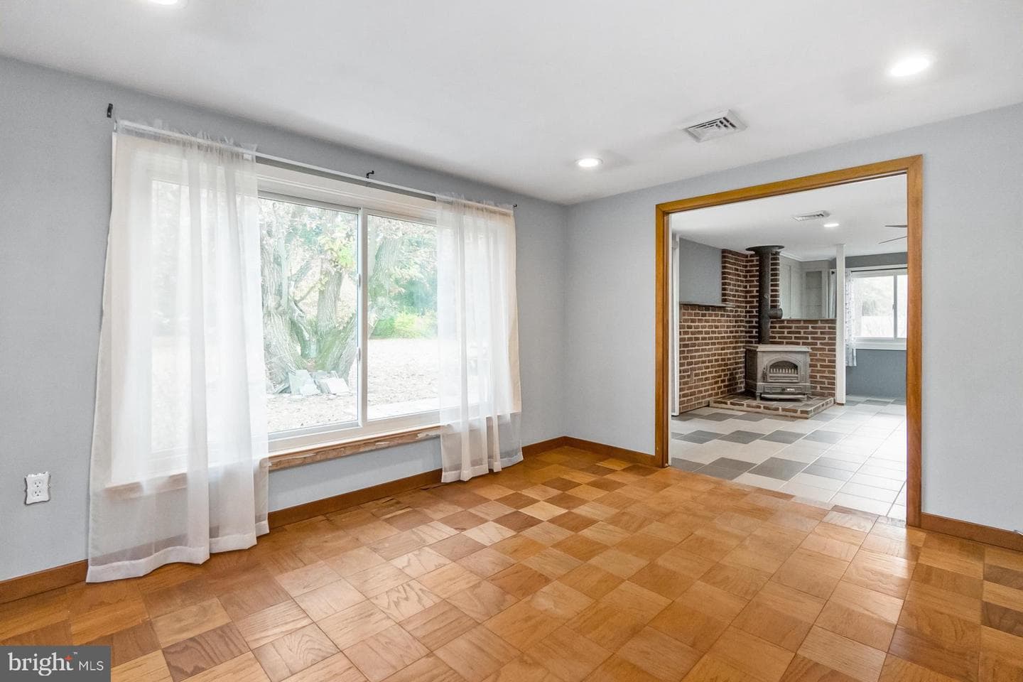 1103 Lansdale Avenue photo 21