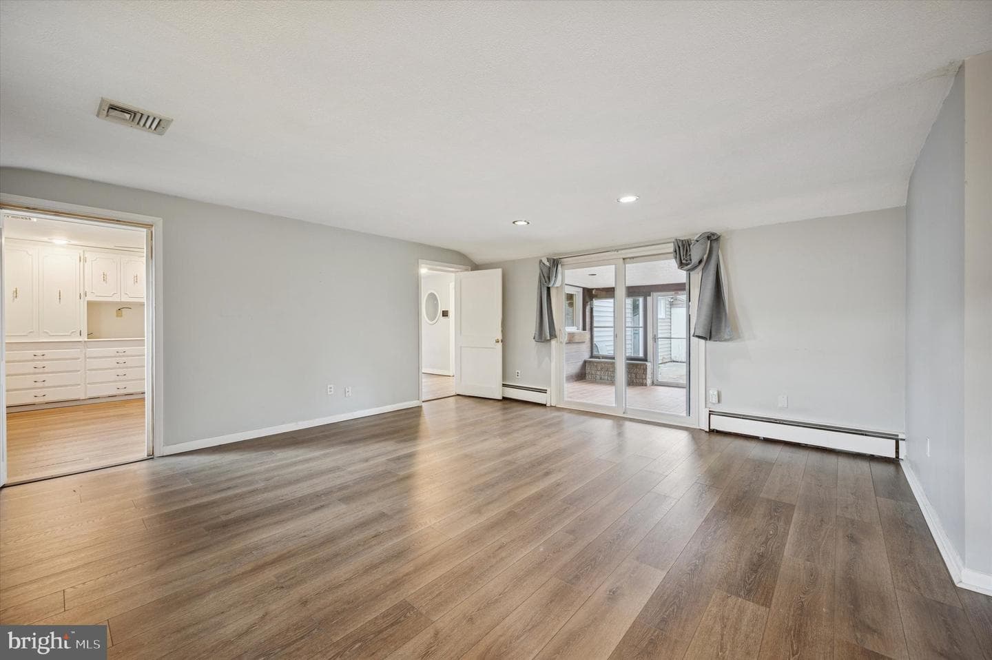 1107 Lansdale Avenue photo 3