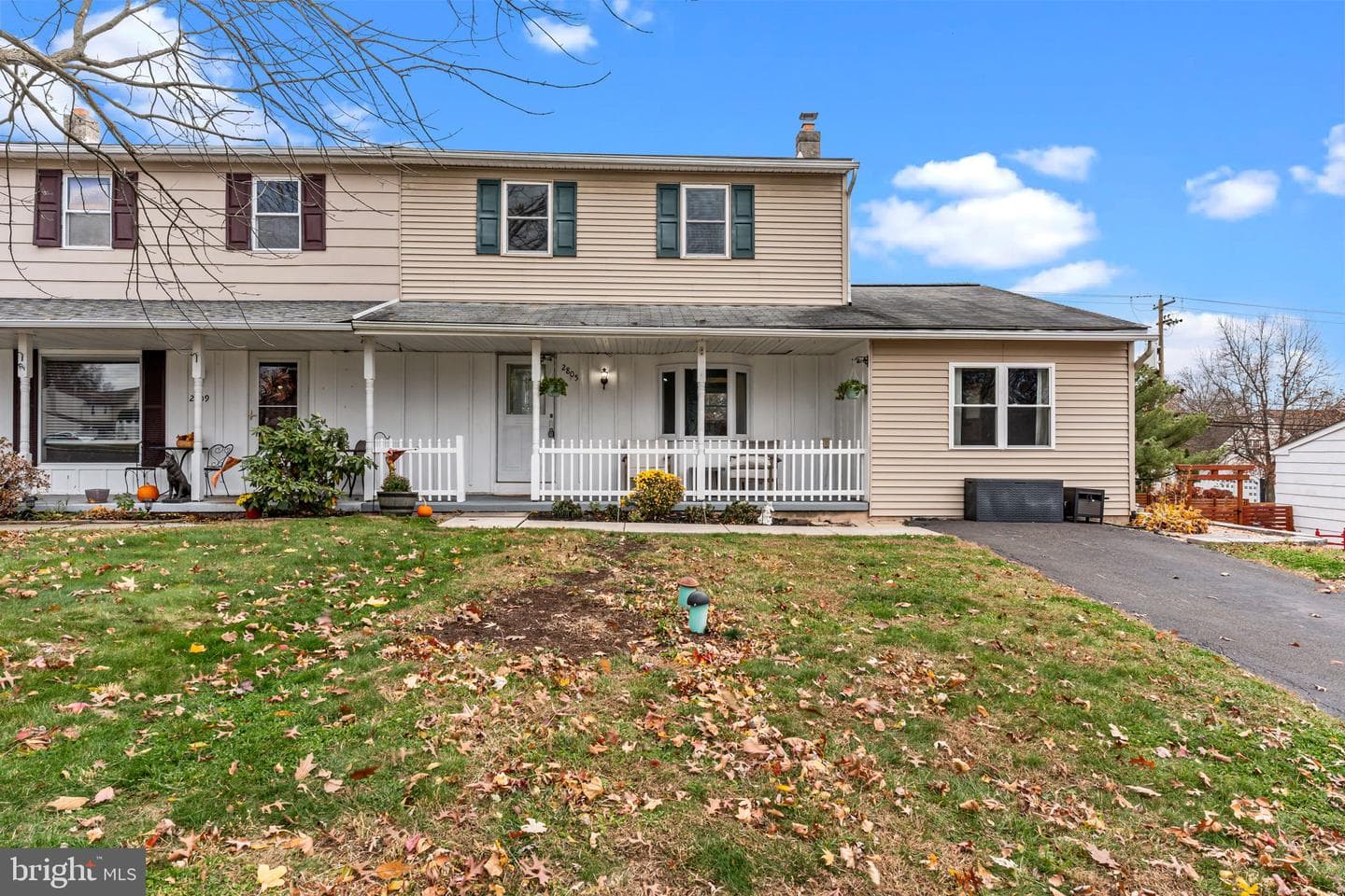 2805 N Ford Drive photo 2