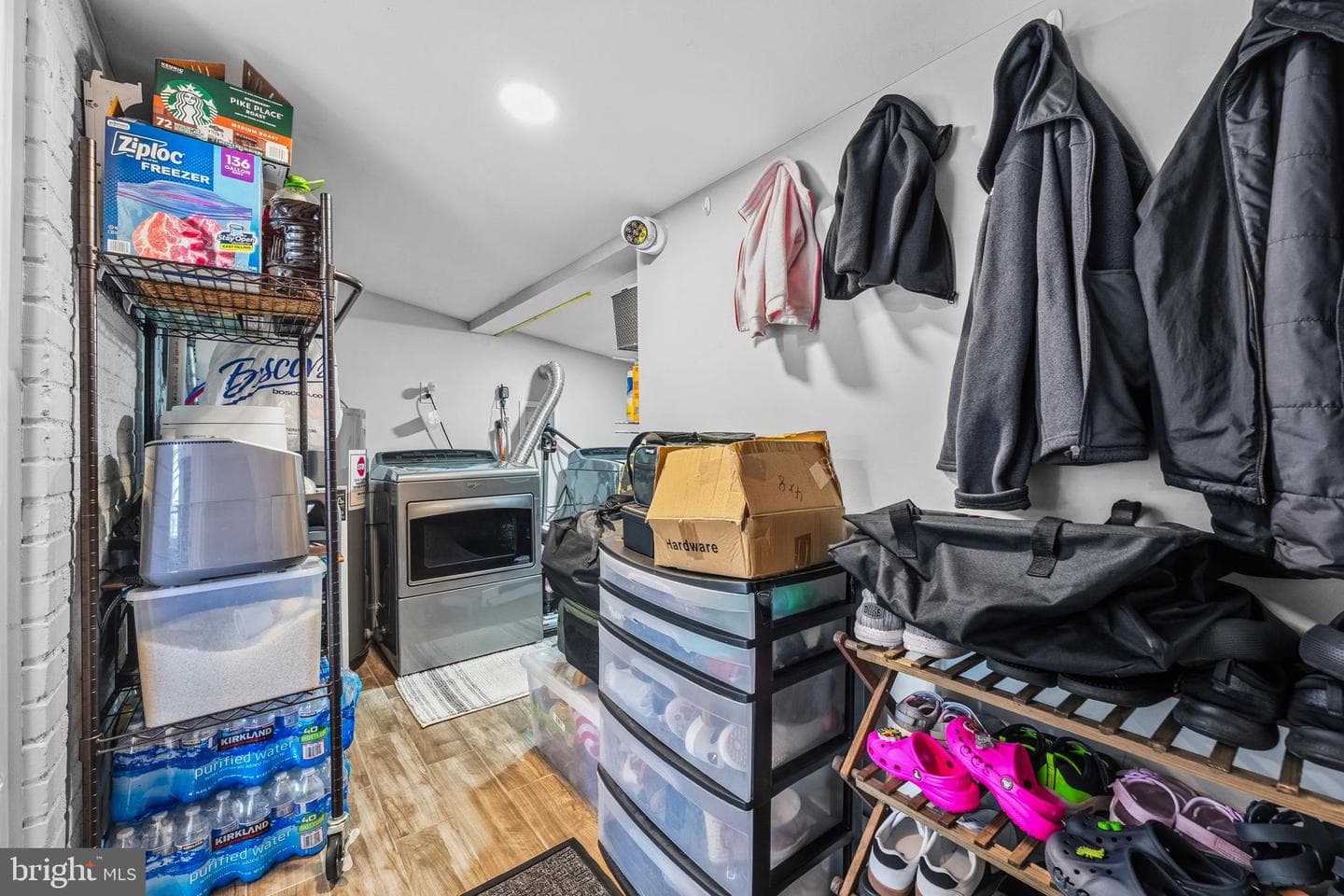 569 Kingwood Road photo 24