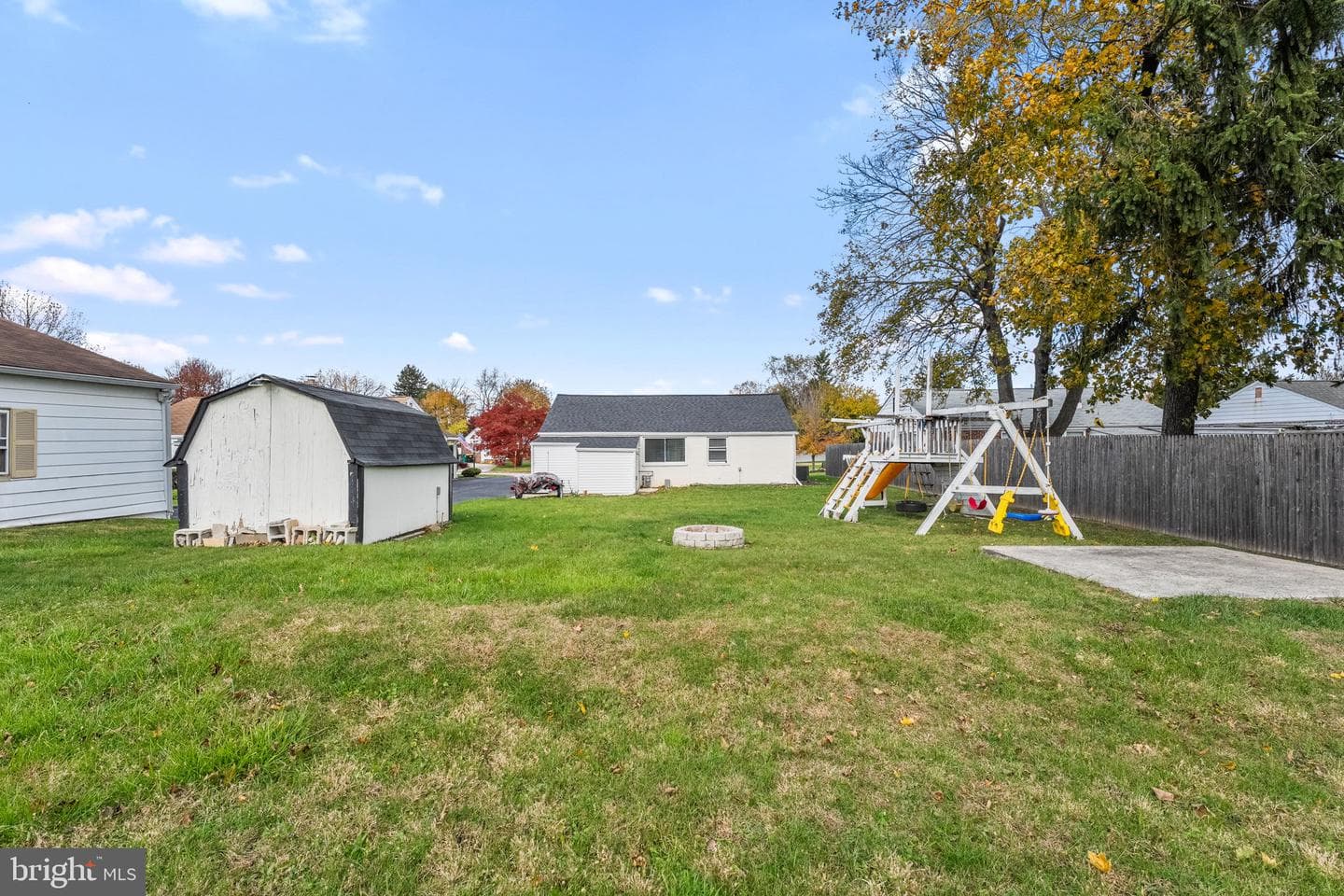 569 Kingwood Road photo 29