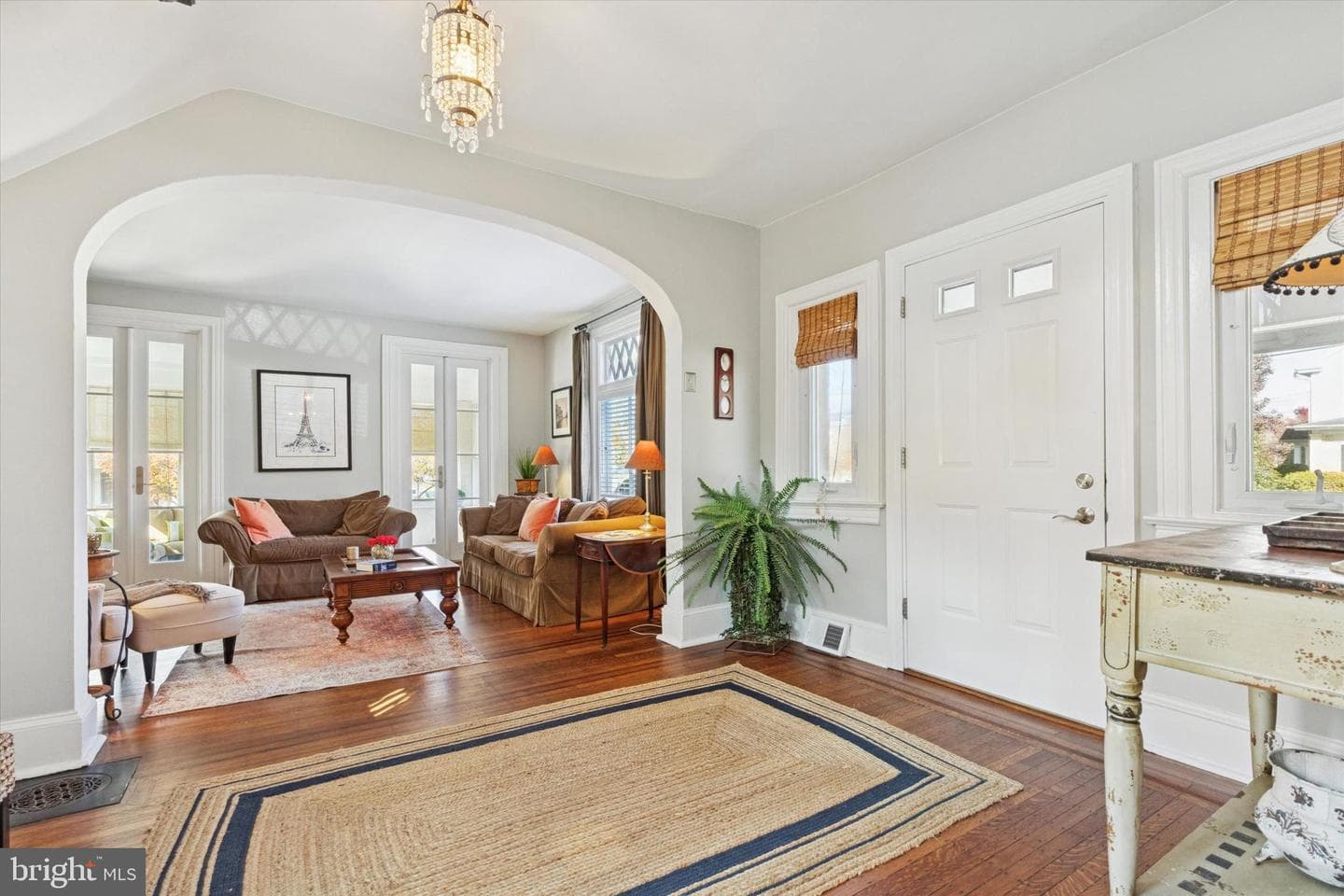 2444 Fairhill Avenue photo 7