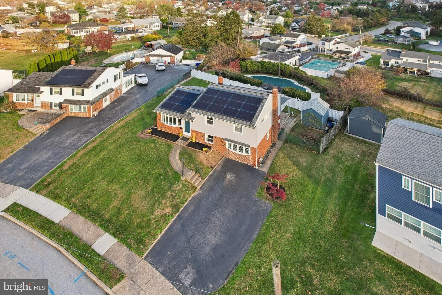 1211 Woodside Road photo 1