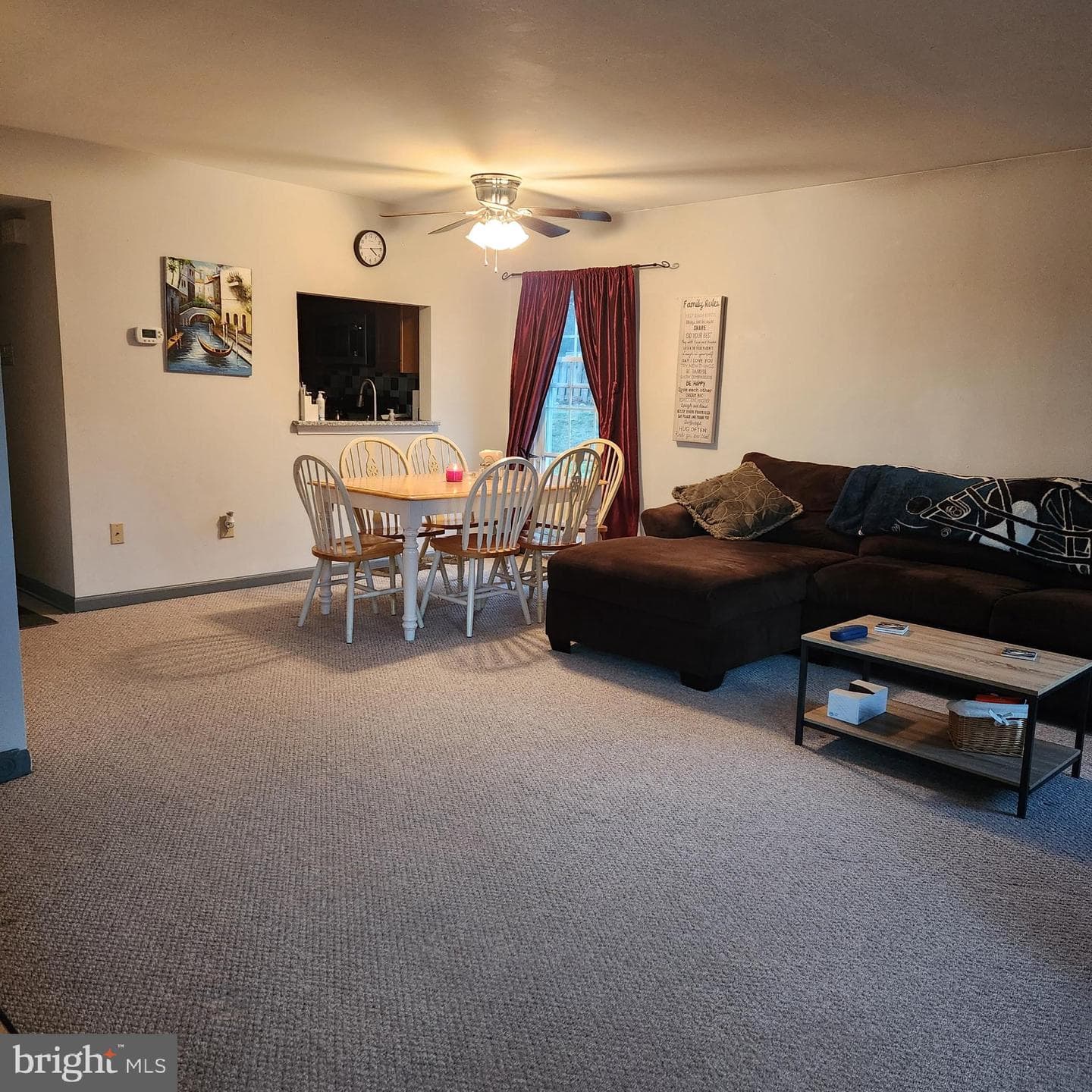 1217 Crosshill Court photo 3