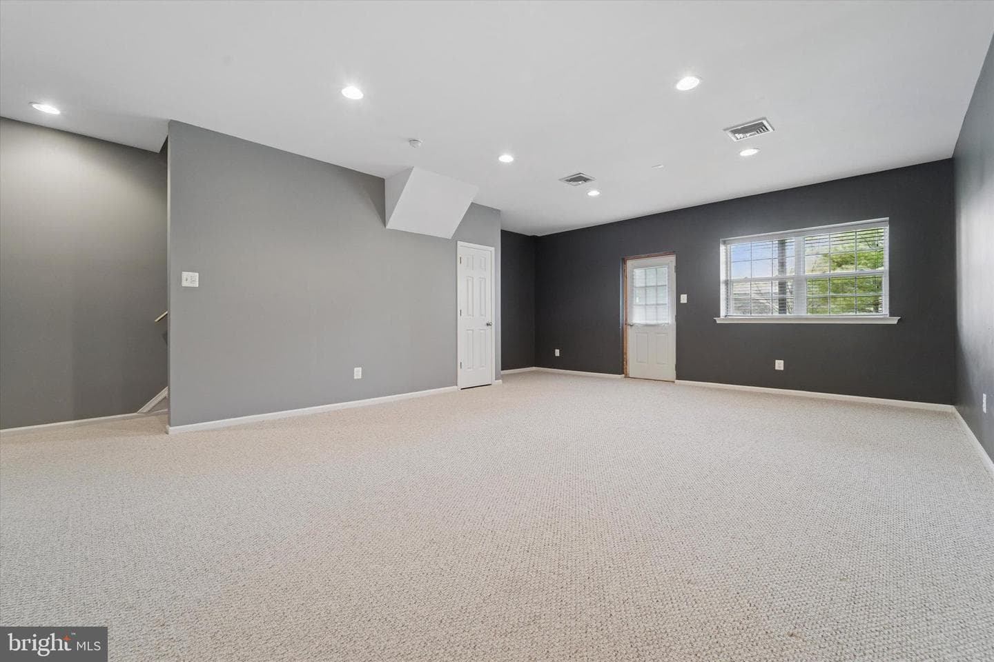 1225 Pin Oak Drive photo 23