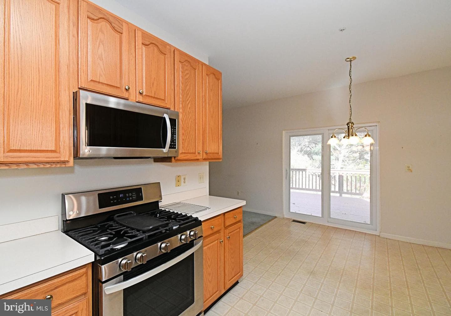 37 Stuart Dr photo 11