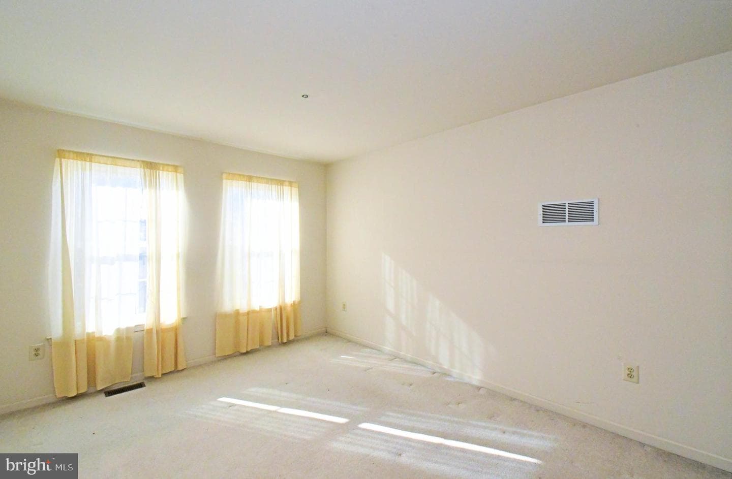 37 Stuart Dr photo 20