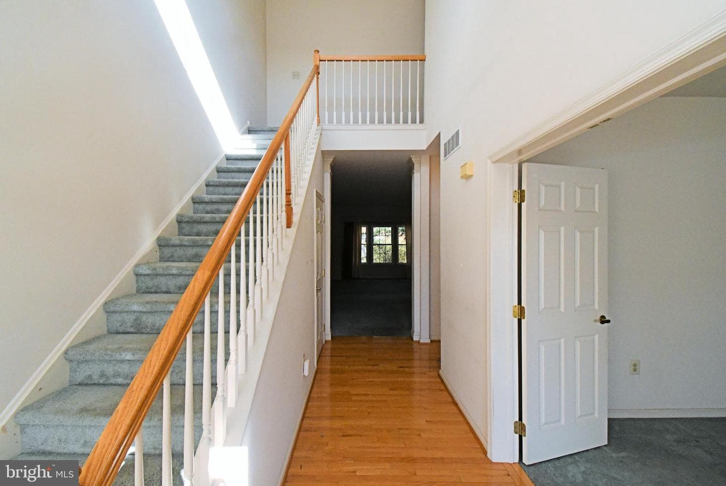 37 Stuart Dr photo 5