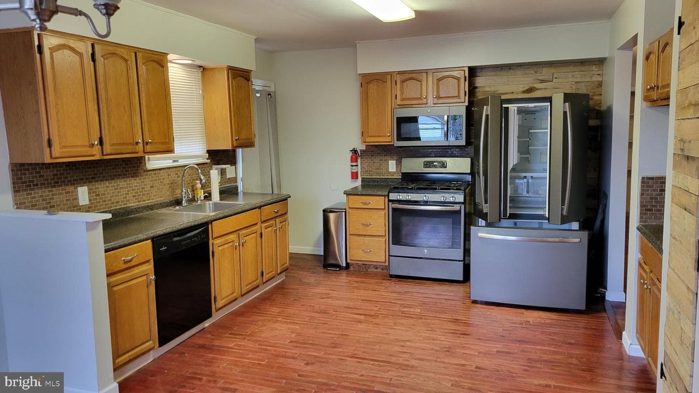 1507 Rothley Avenue photo 4