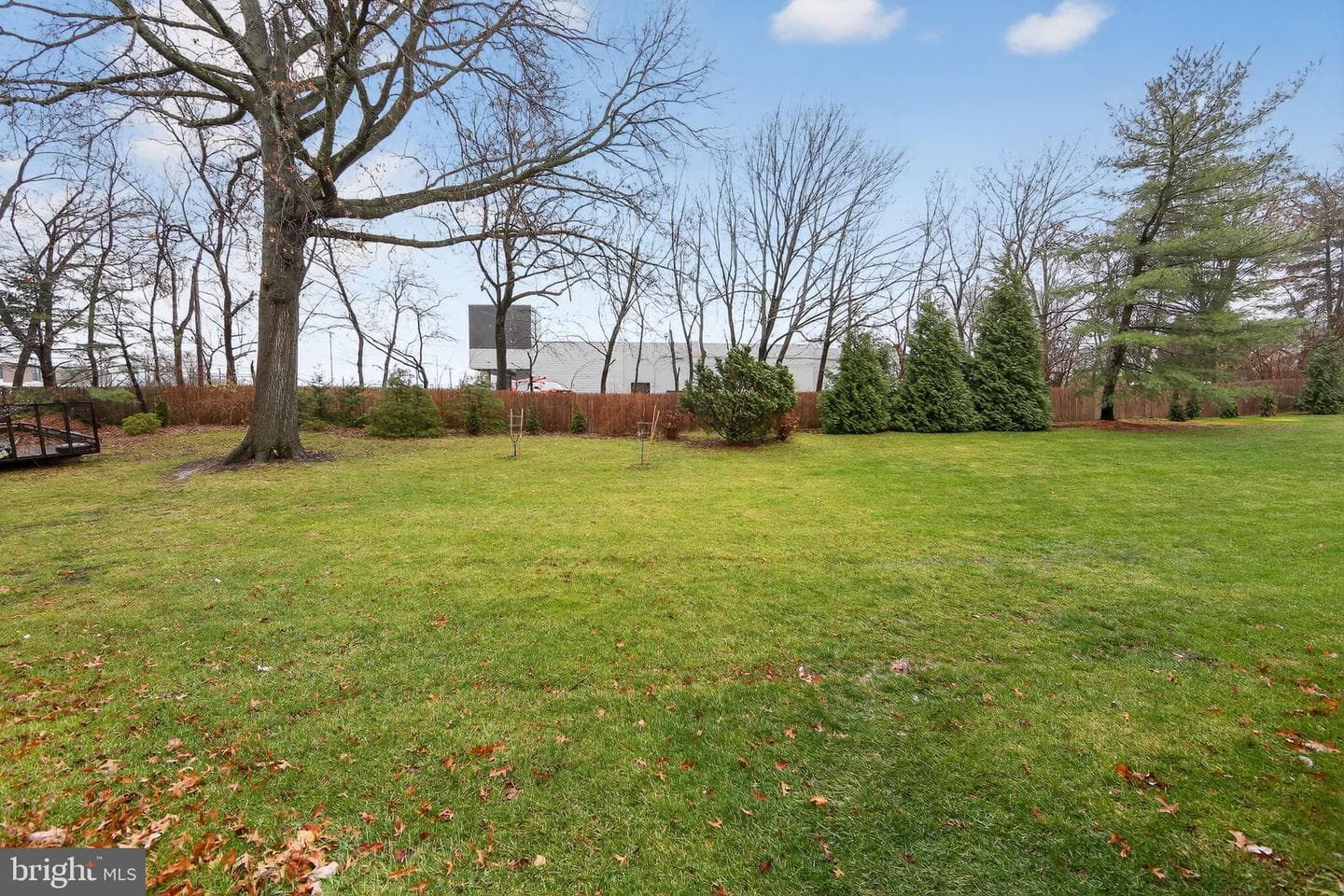 932 Hedgerow Court photo 34