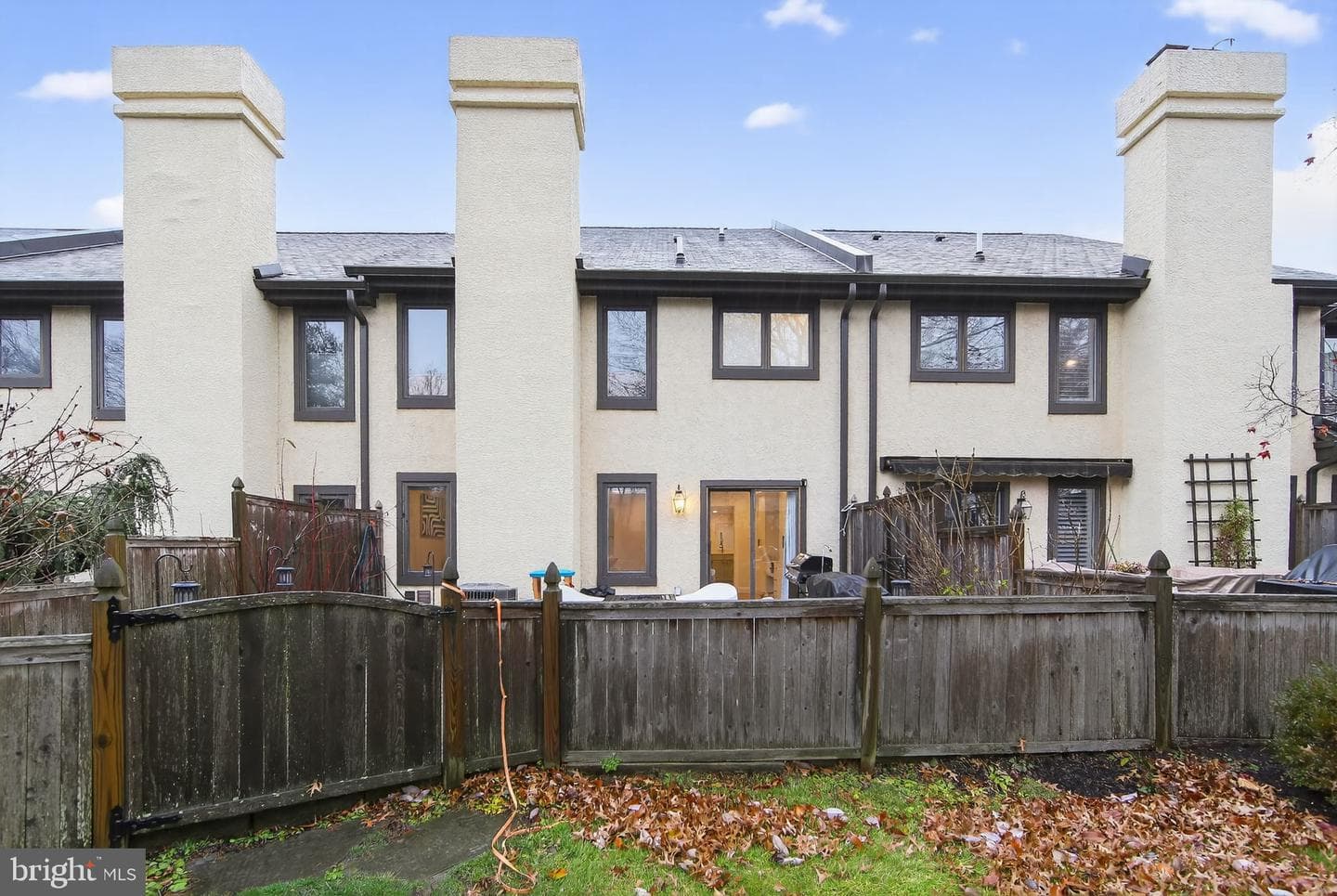 932 Hedgerow Court photo 35