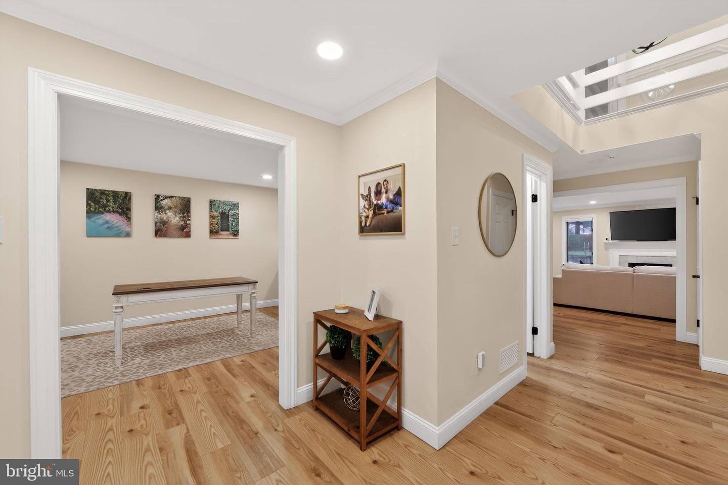 932 Hedgerow Court photo 5