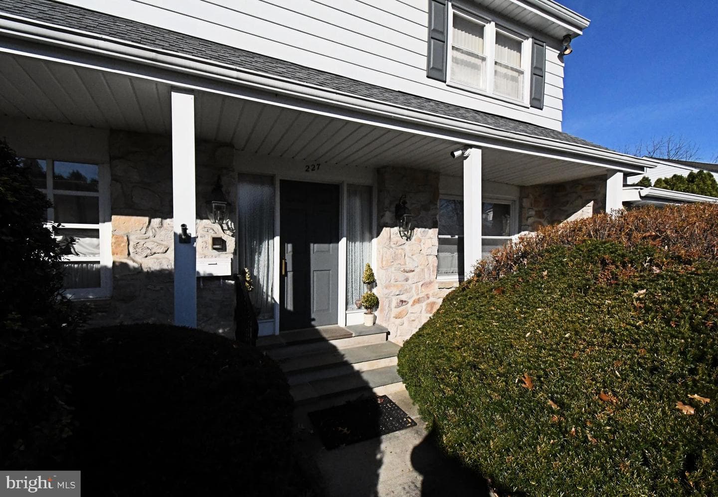 227 Barclay Circle photo 3