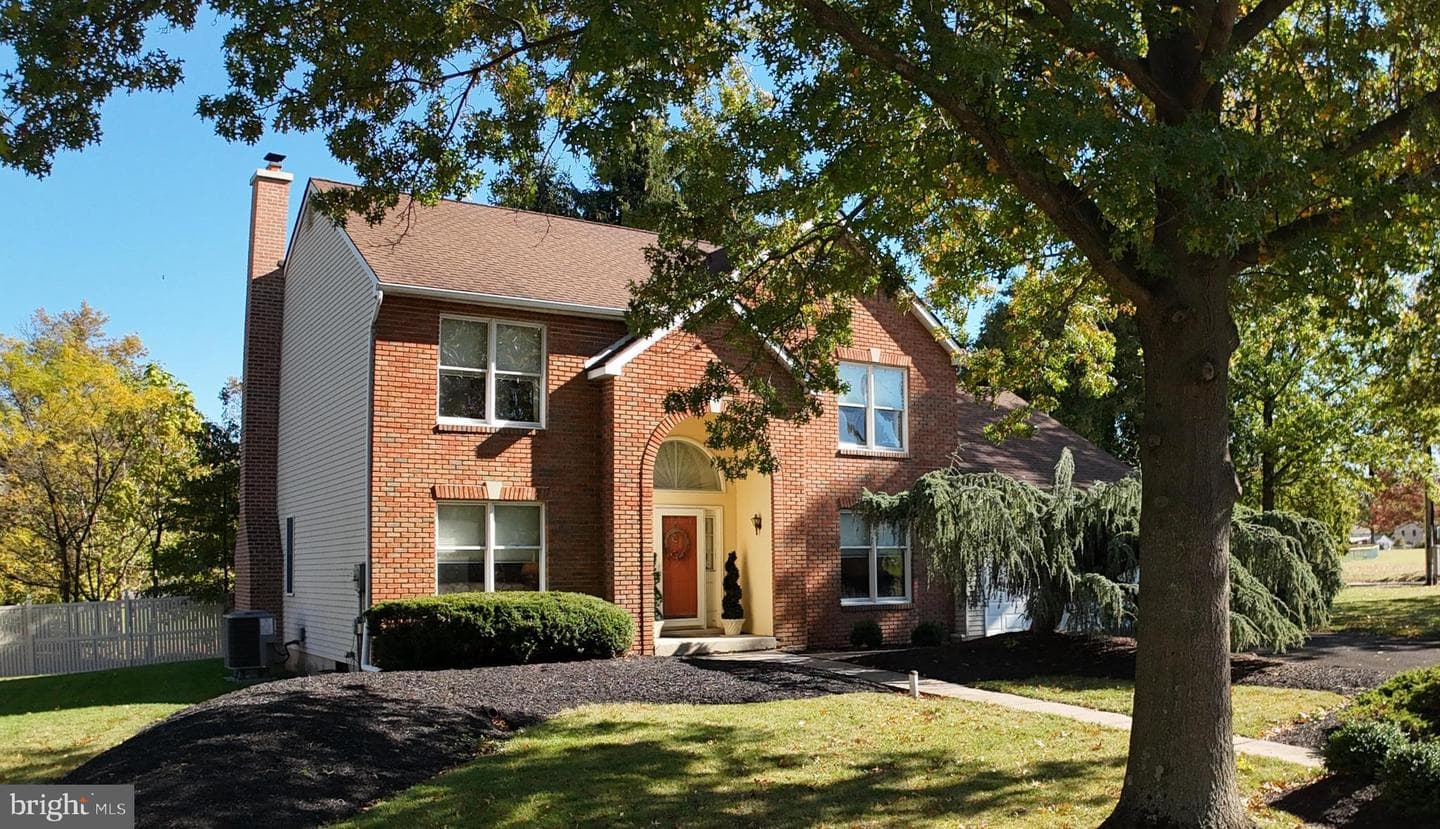 2801 Denbeigh Drive photo 2