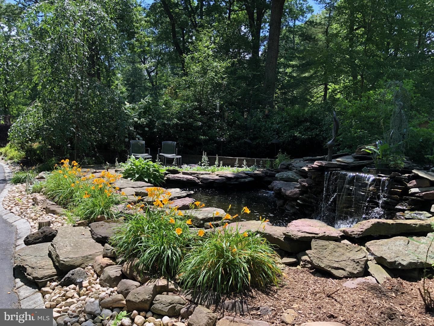 400 Highview Drive photo 2