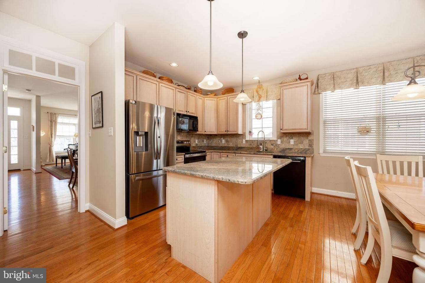 4335 Meadowridge Lane photo 13