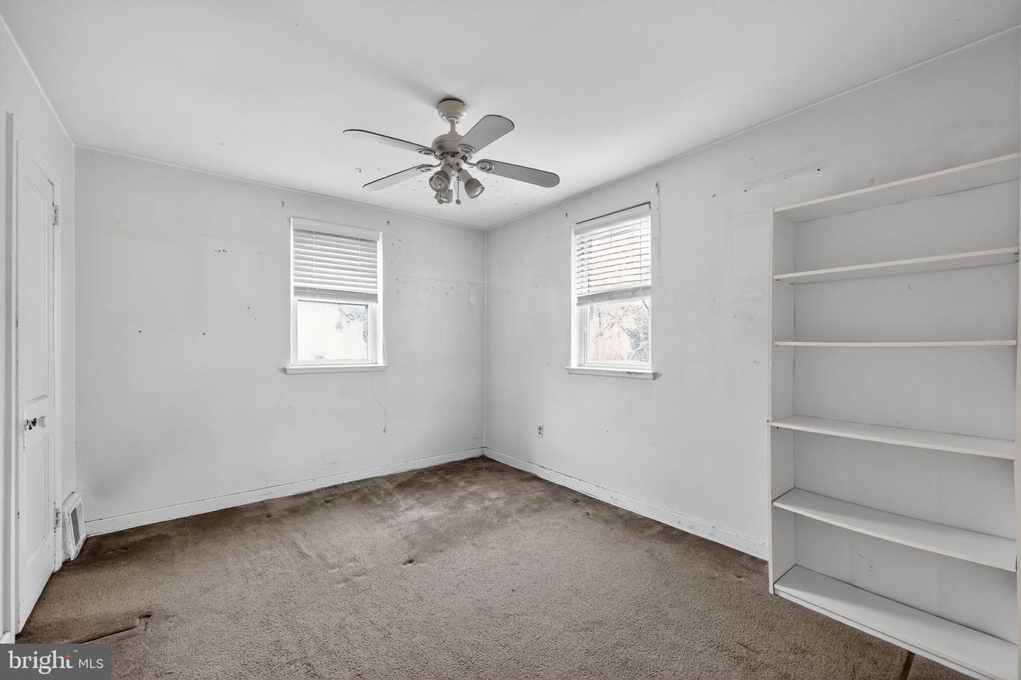 711 Grant Avenue photo 17