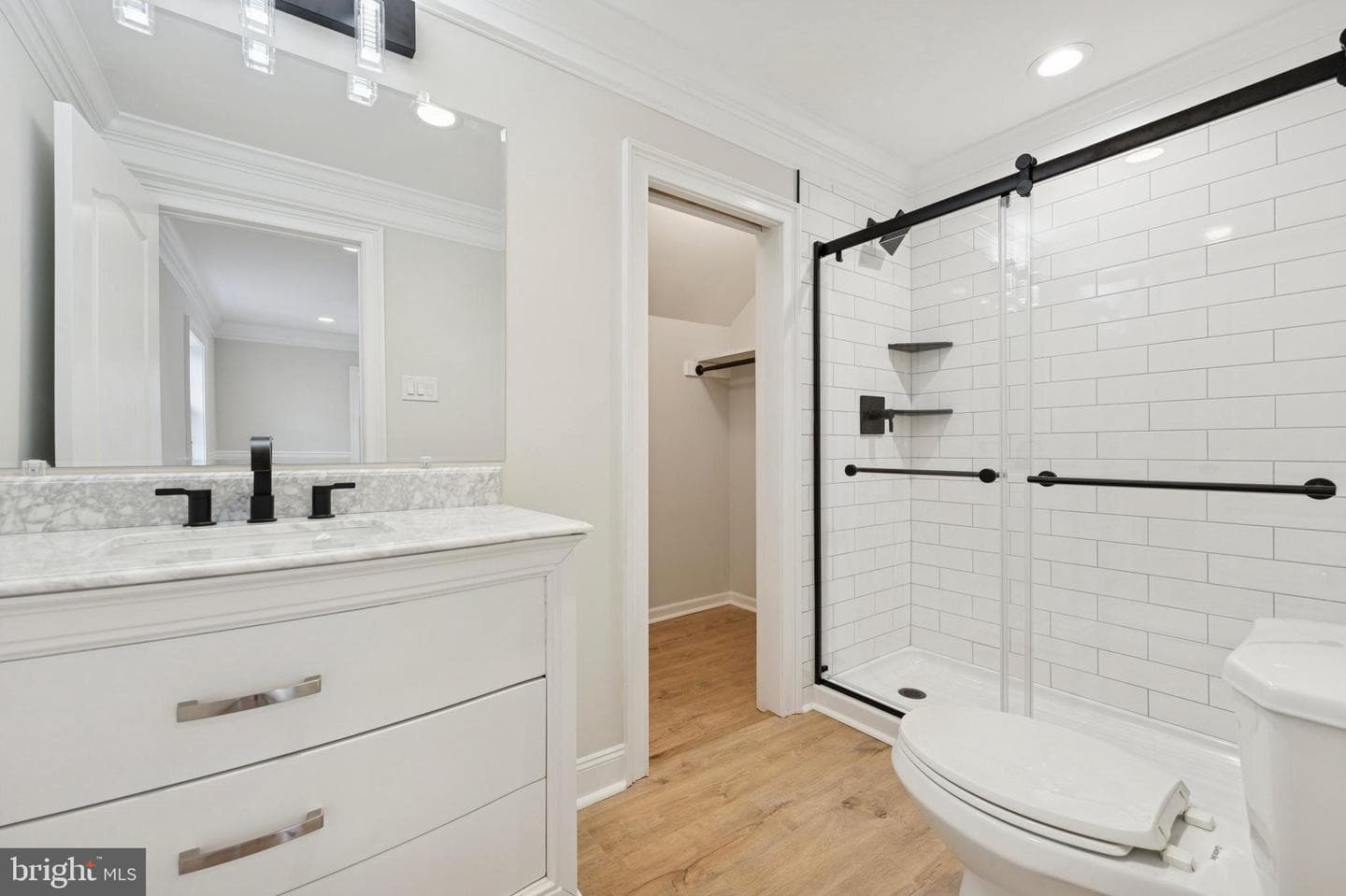 440 Rittenhouse photo 26