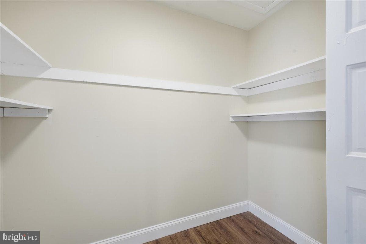 64 Cavendish Drive photo 19