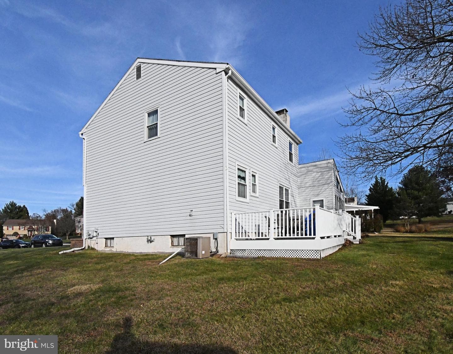 3 Cree Square photo 53