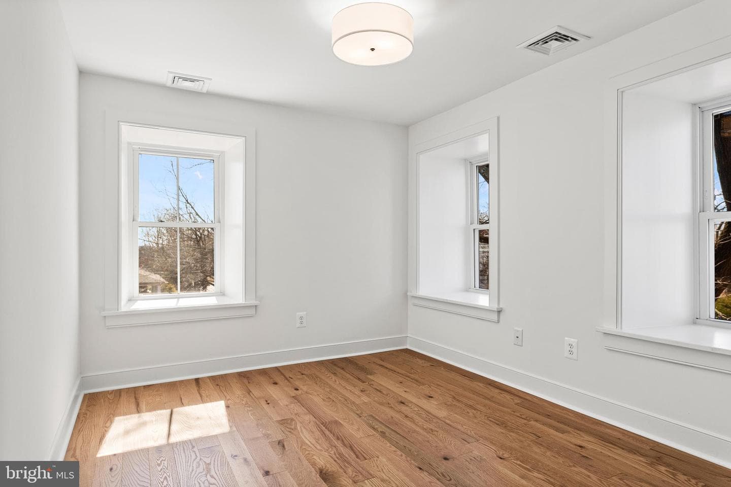 430 Asha Way photo 23