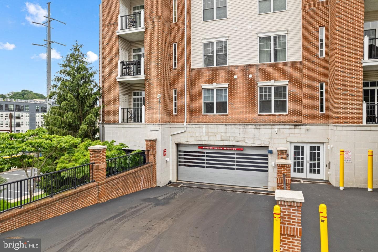 200 W Elm Street #1112 photo 28