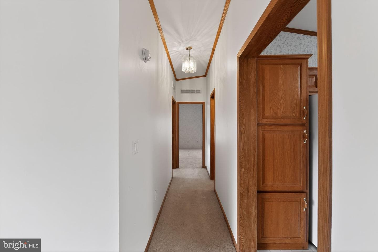405 Village Way photo 15