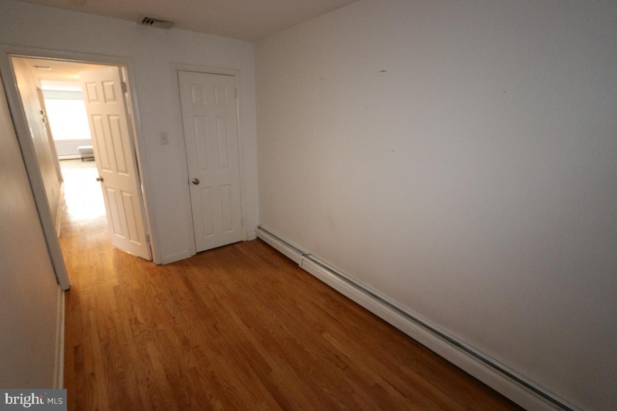 605 Burke Avenue photo 36