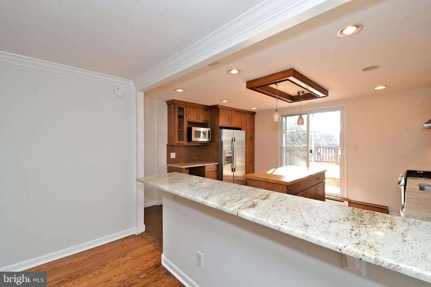 335 W 4th Avenue photo 19