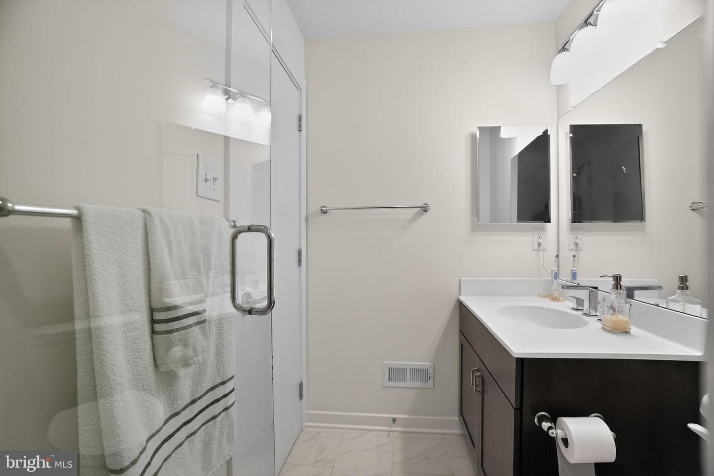 912 Riverplace Drive #m photo 14