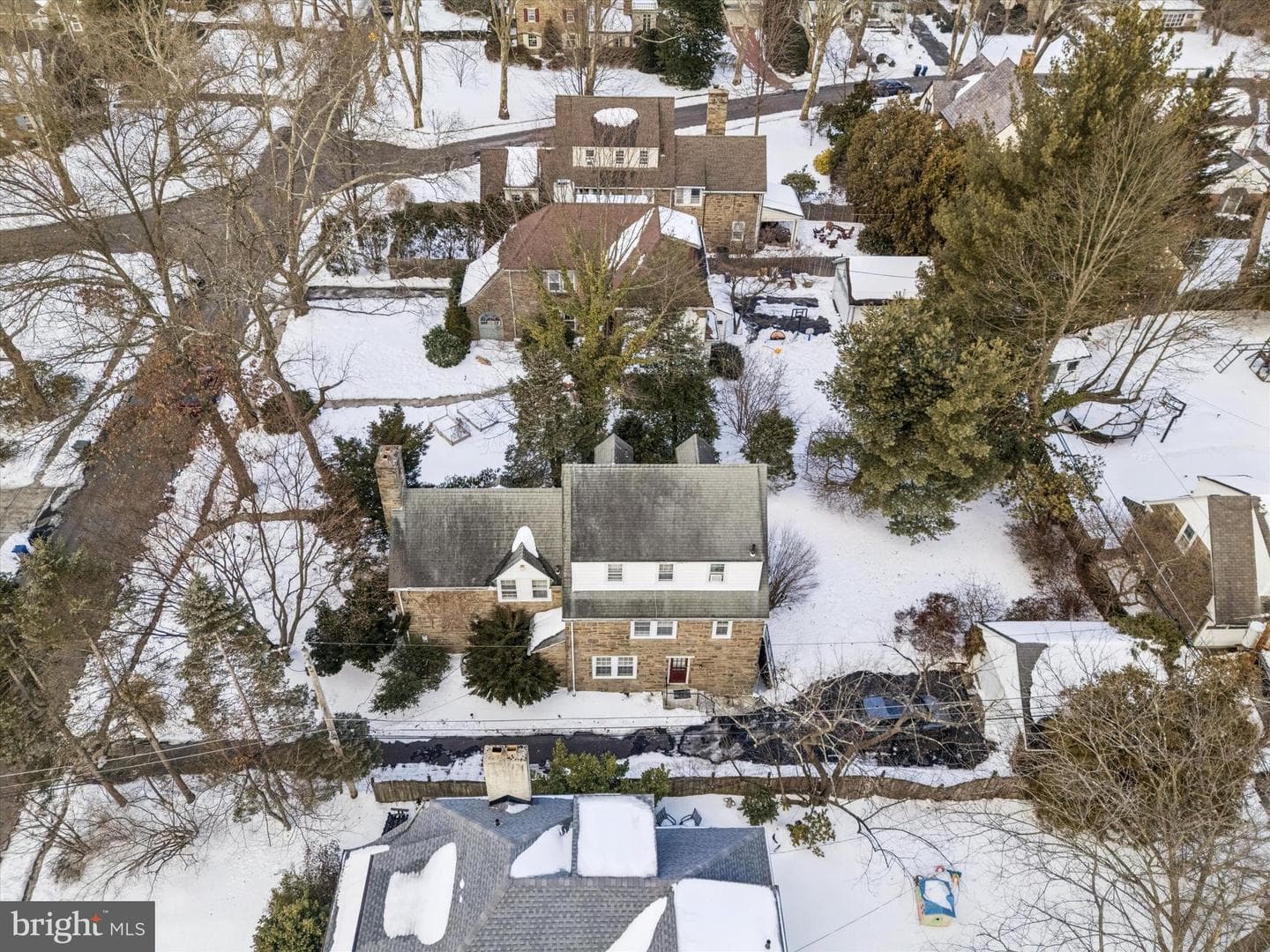 1039 Wellington Road photo 45