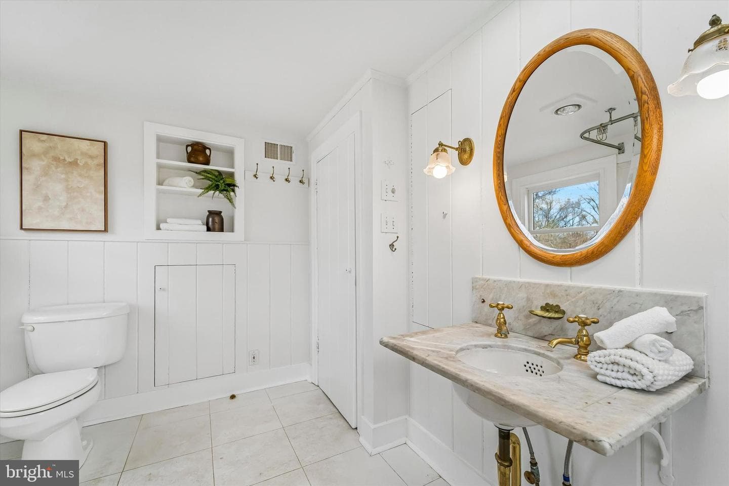 213 Royal Avenue photo 17