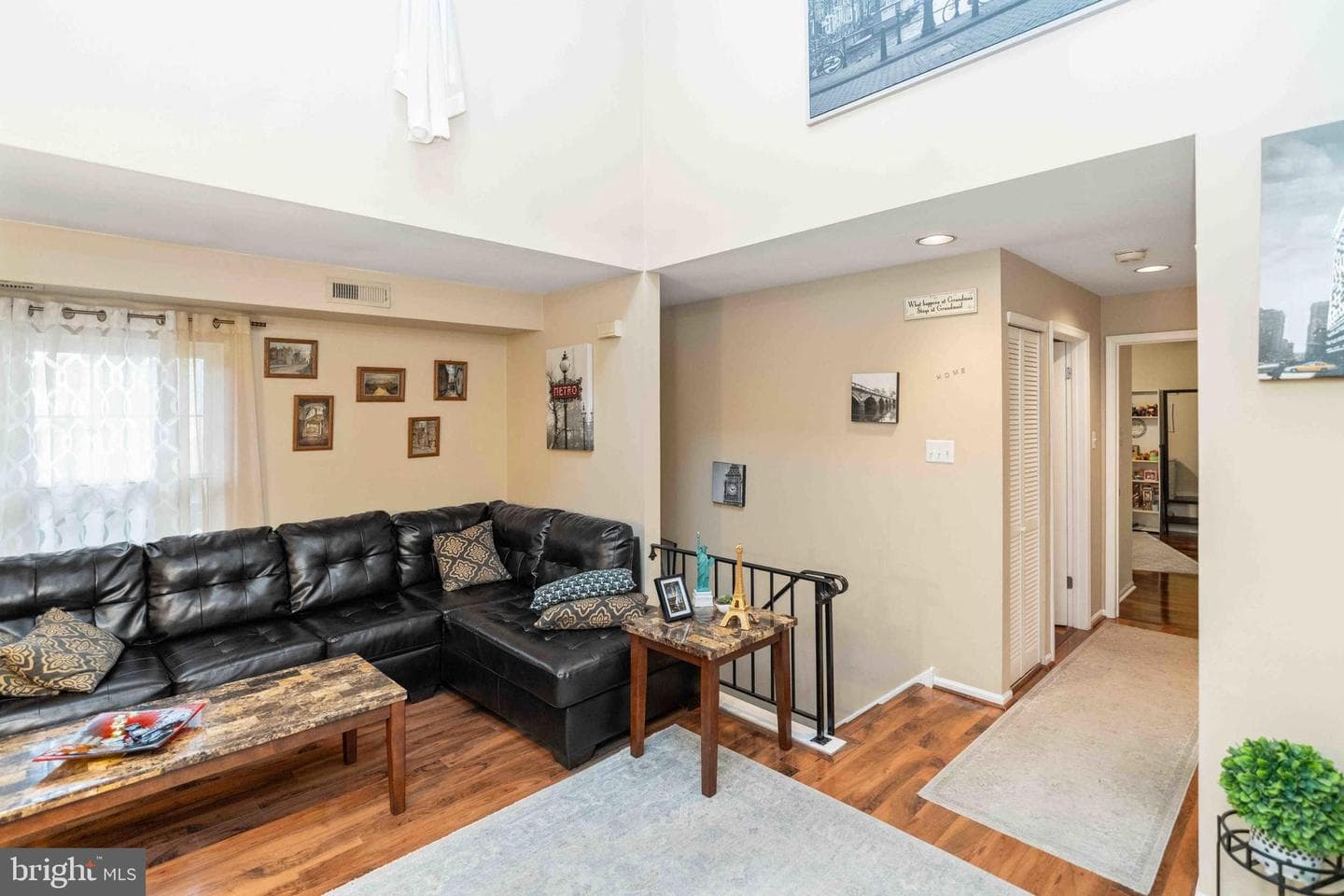 46 Woodbine Court photo 10