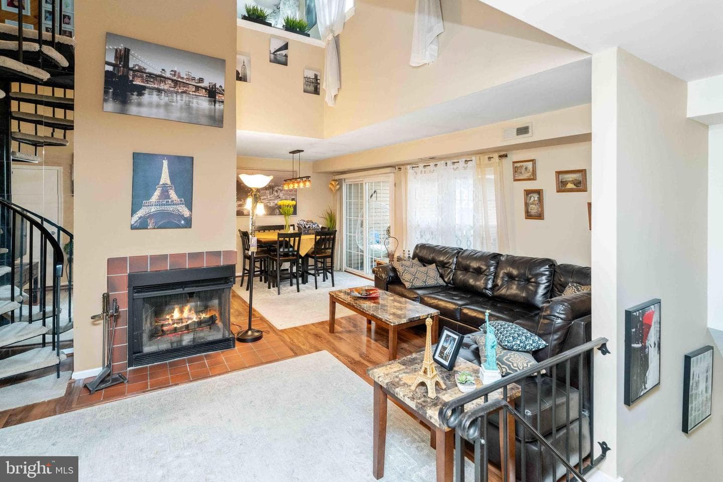 46 Woodbine Court photo 23