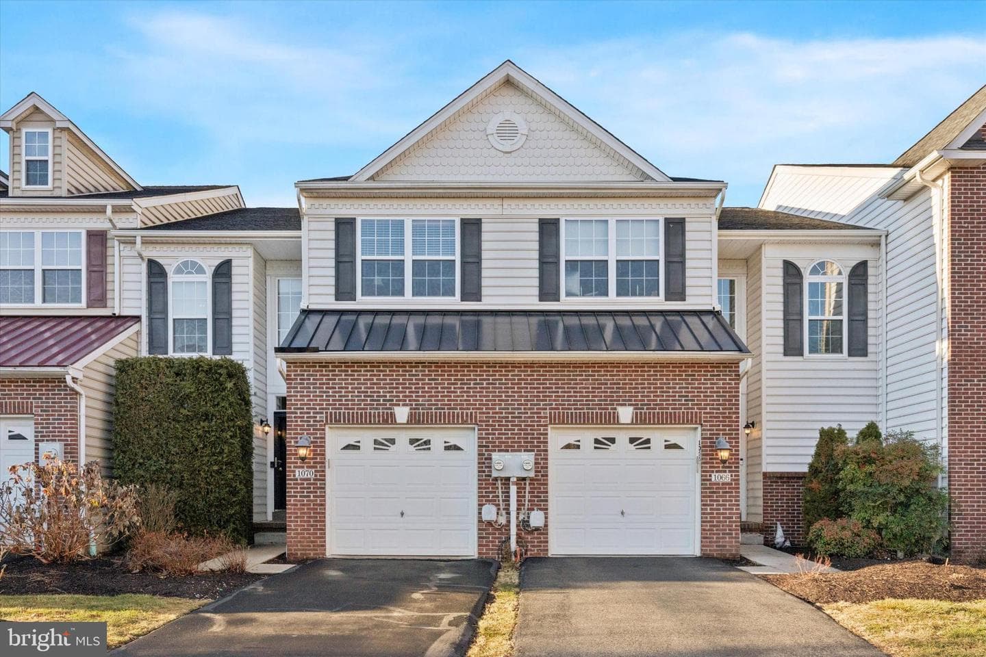 1070 Rosemont Terrace