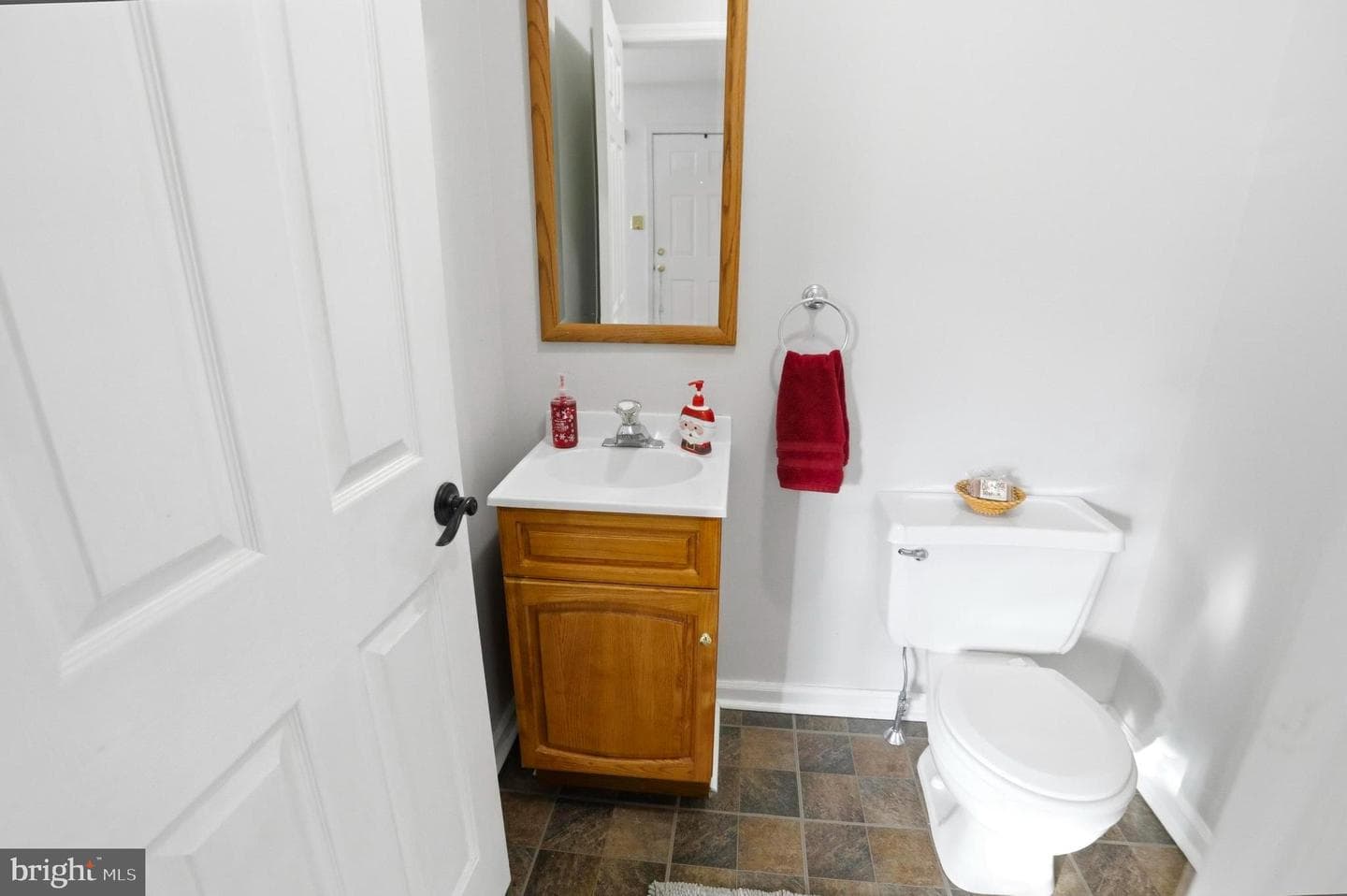 1405 Village Green Drive photo 15