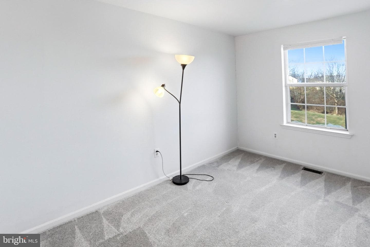 1405 Village Green Drive photo 25