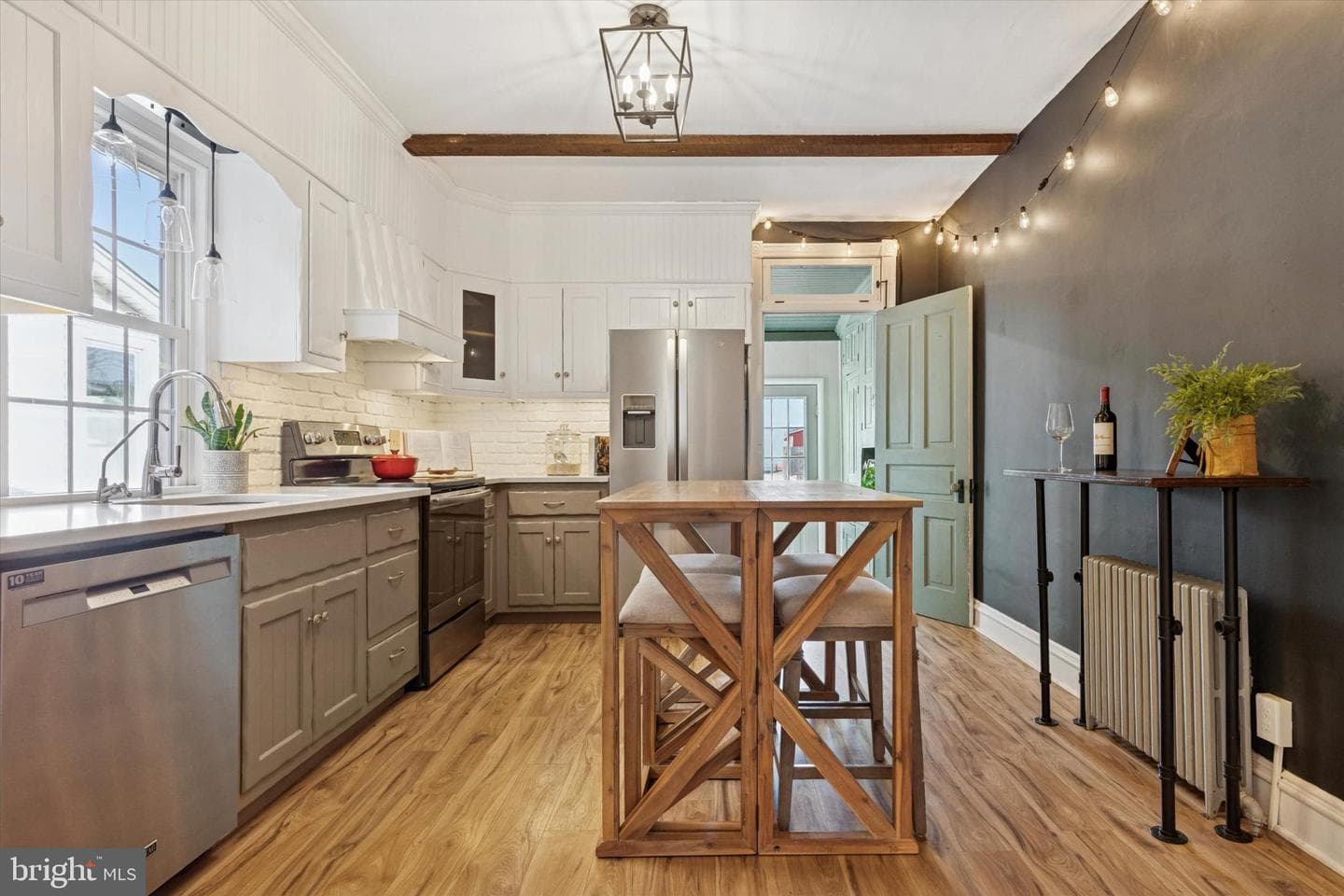 166 W Broad Street photo 9