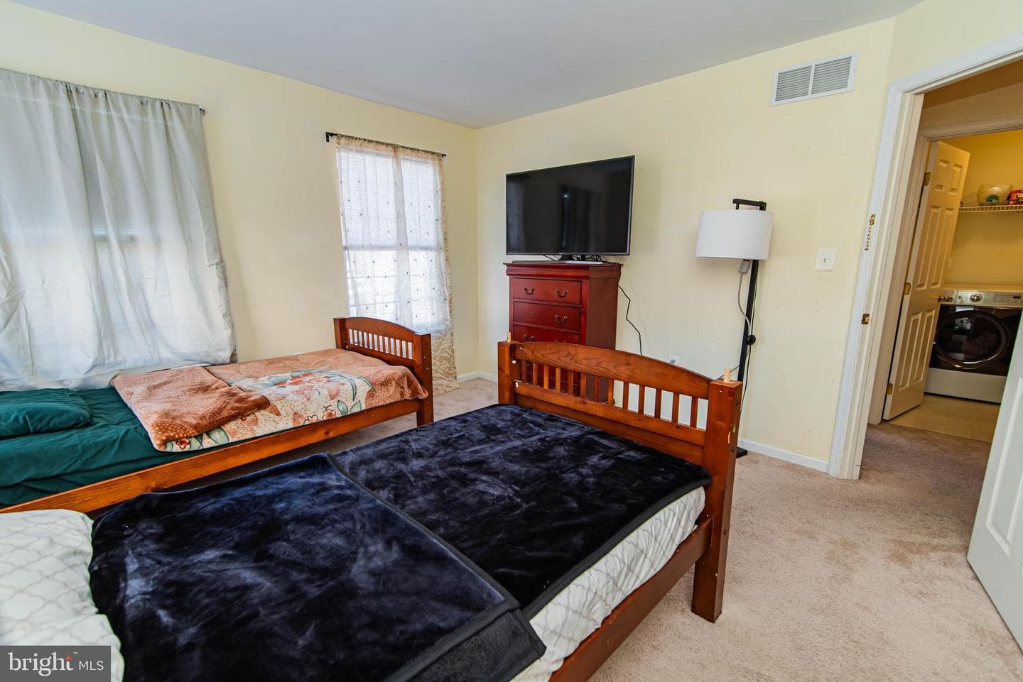 369 Wheatfield Circle photo 32