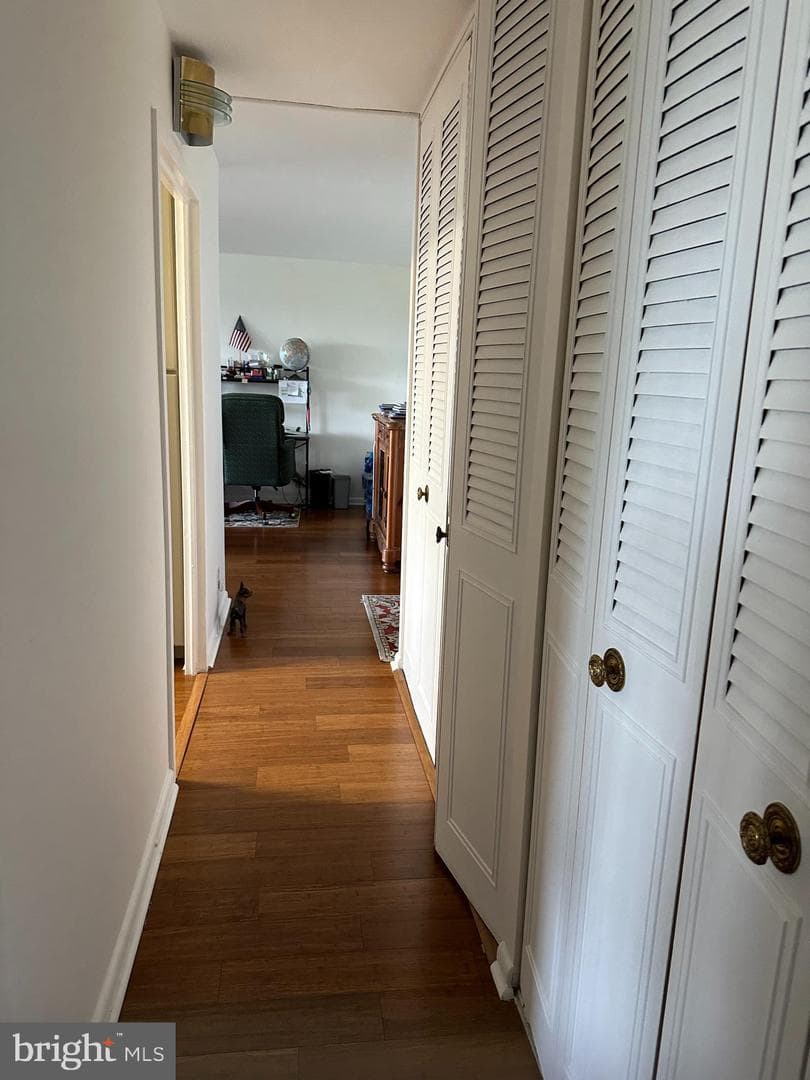 1001 City #E-914 photo 21