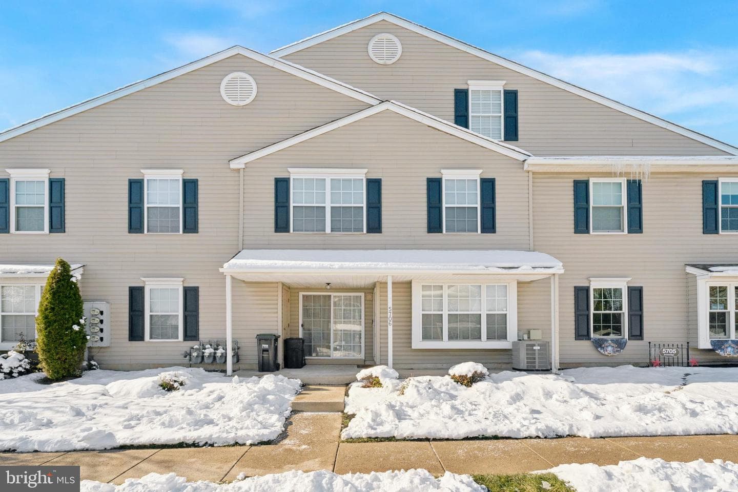 5706 Drawbridge Court photo 1