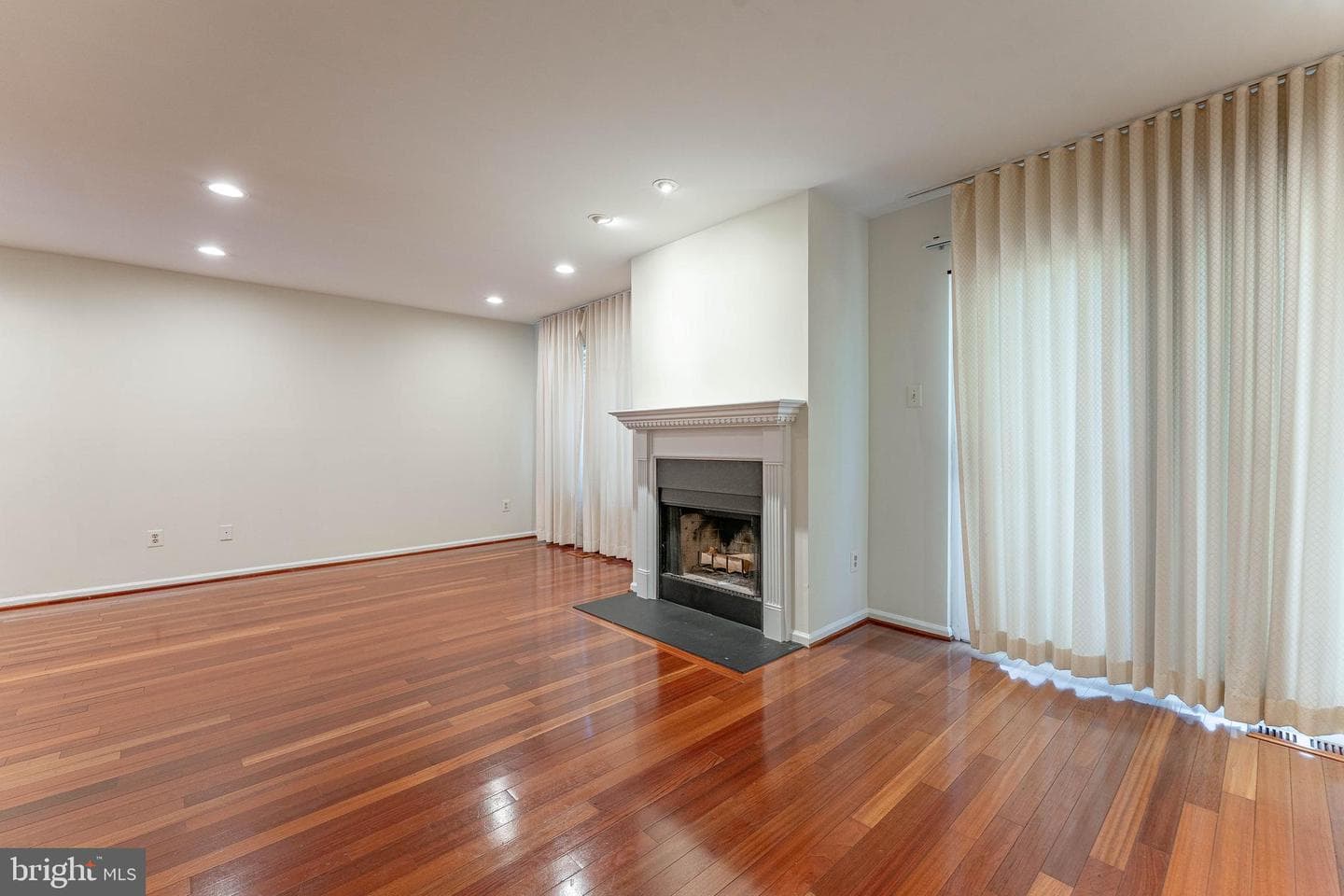 53 Sheffield Court photo 9