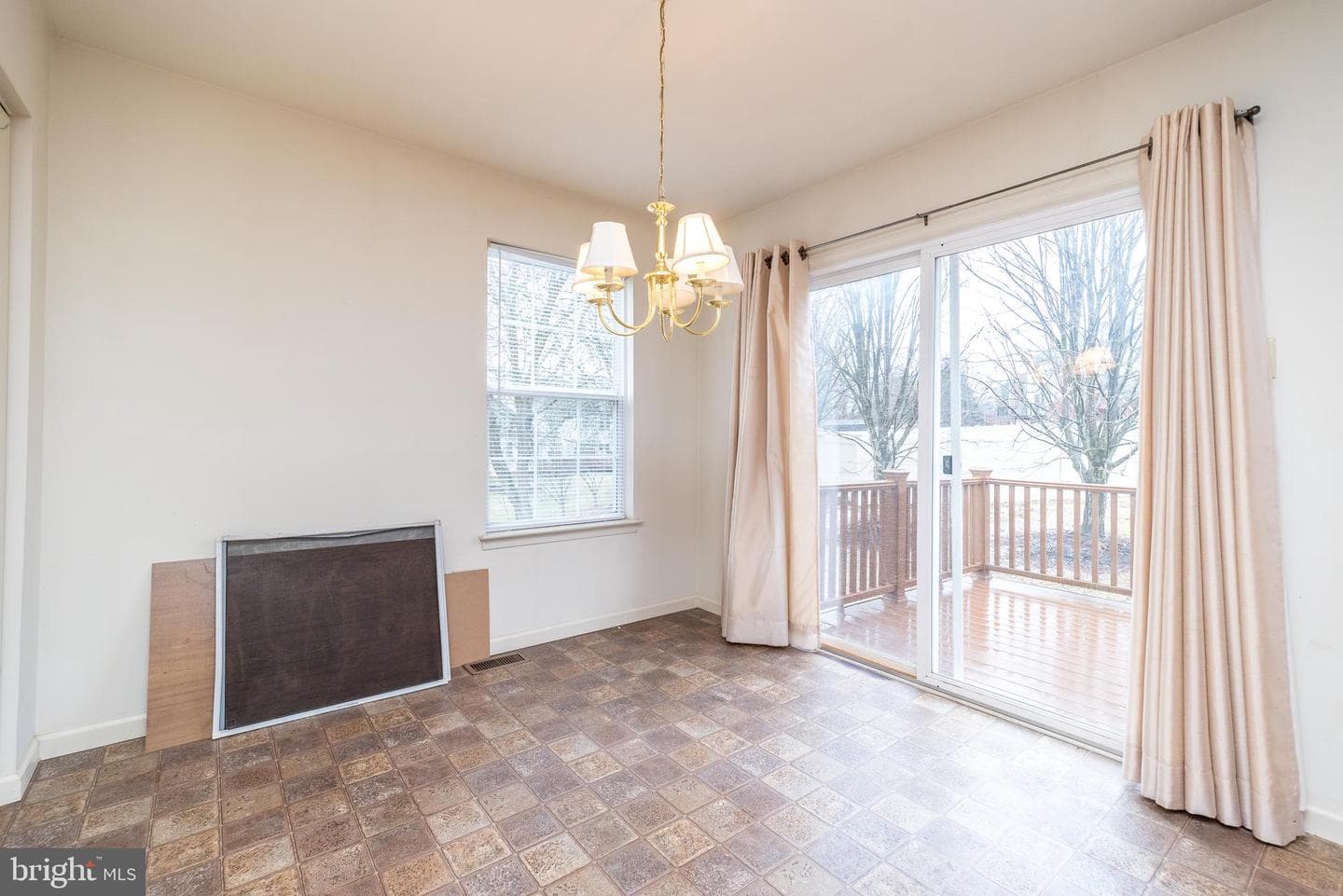 492 Glenn Rose Circle photo 17