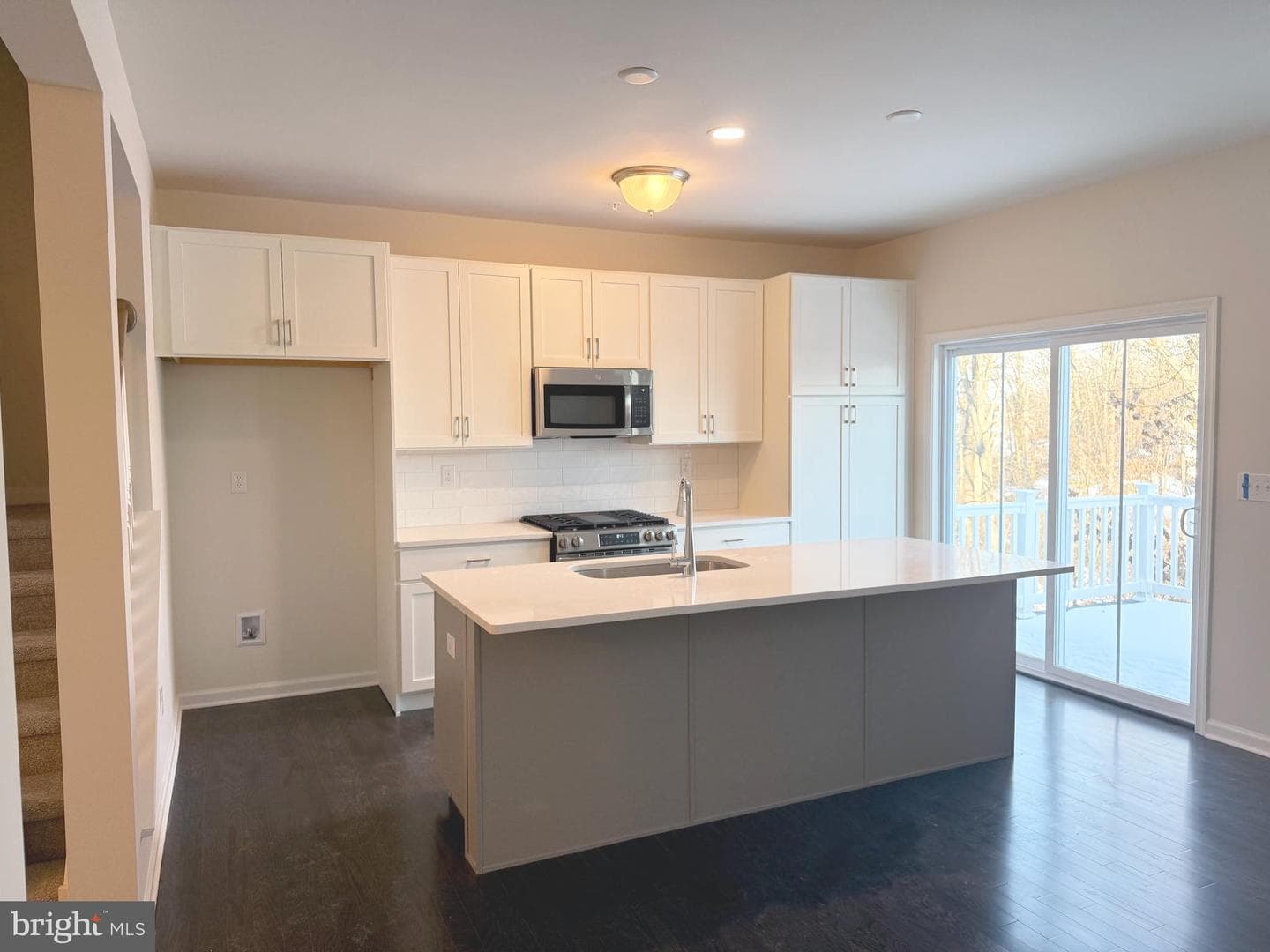110 Cobblestone Drive #jw 6-38 photo 6