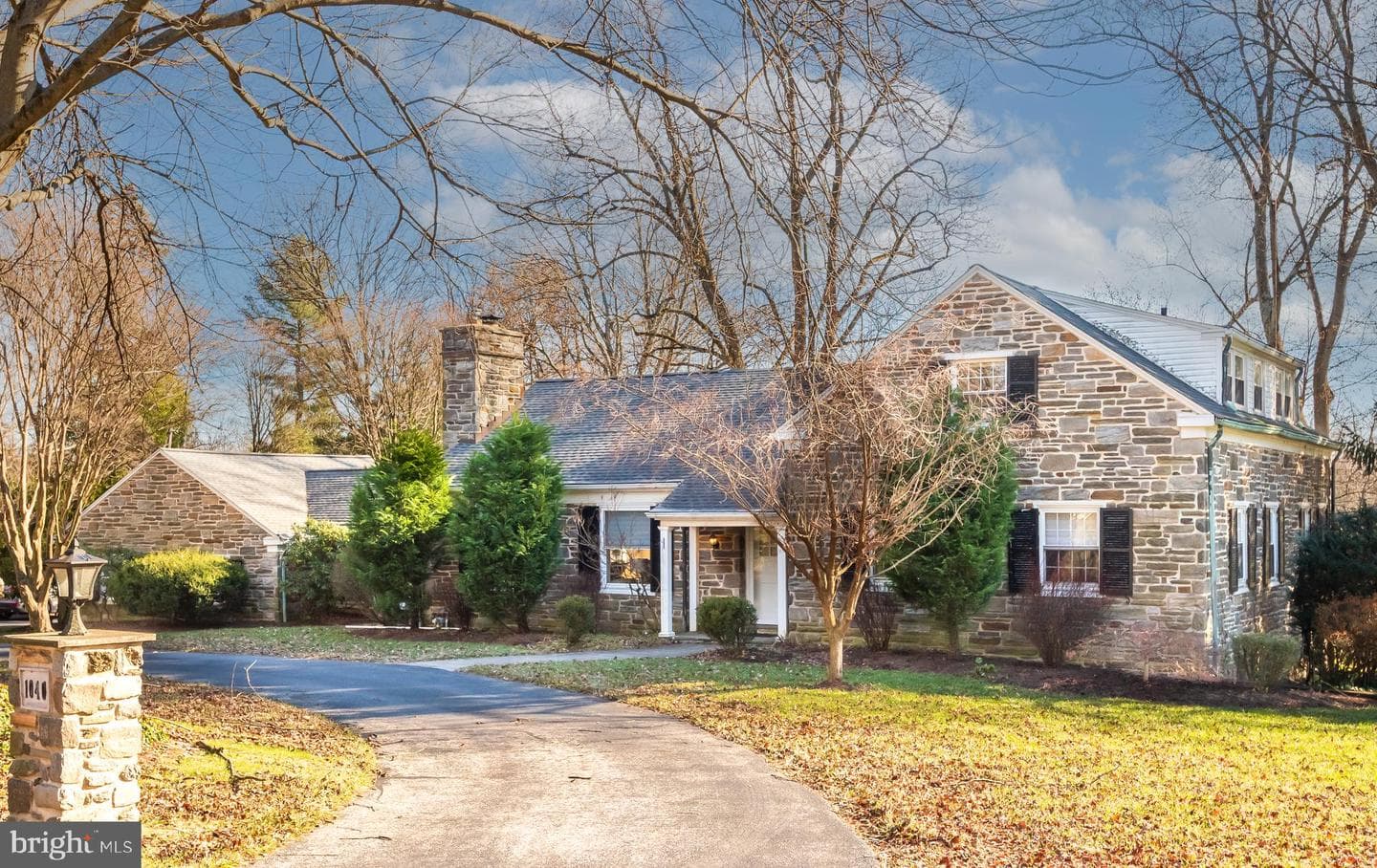 1040 Great Springs Road photo 1