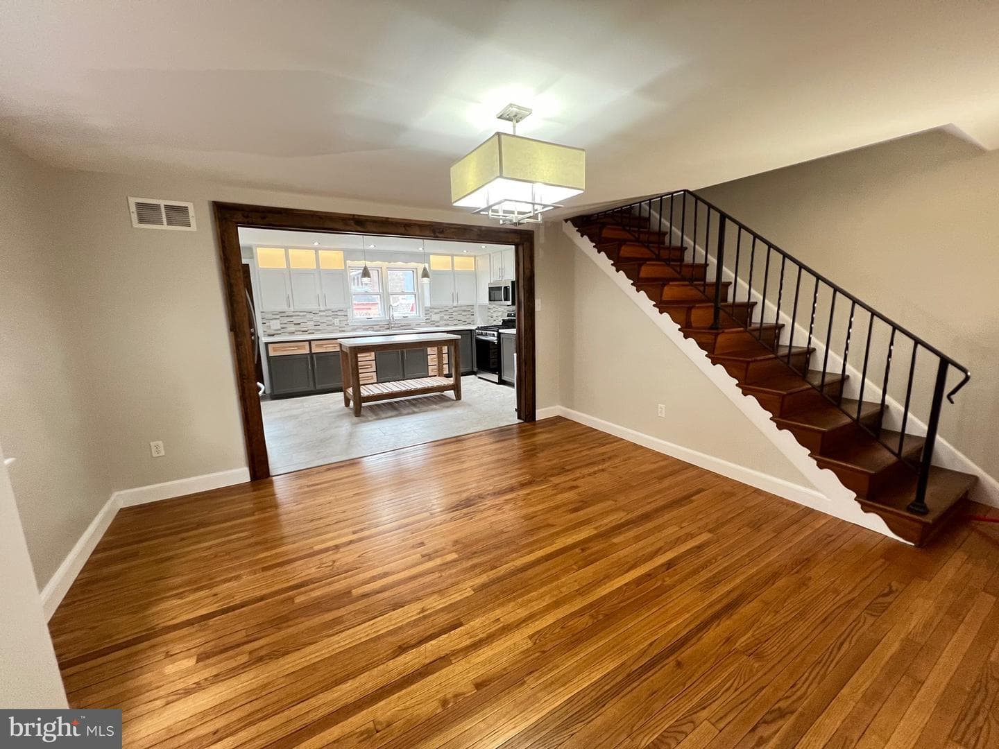 256 Walnut Street photo 11