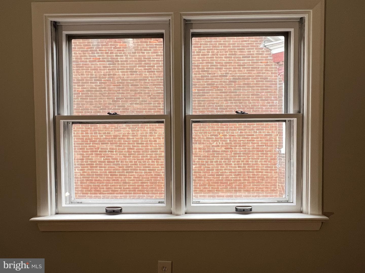 256 Walnut Street photo 43