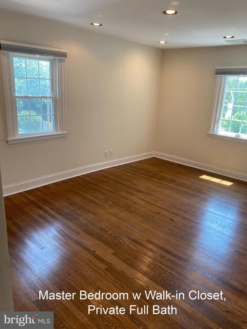 1404 Greywall Lane photo 10